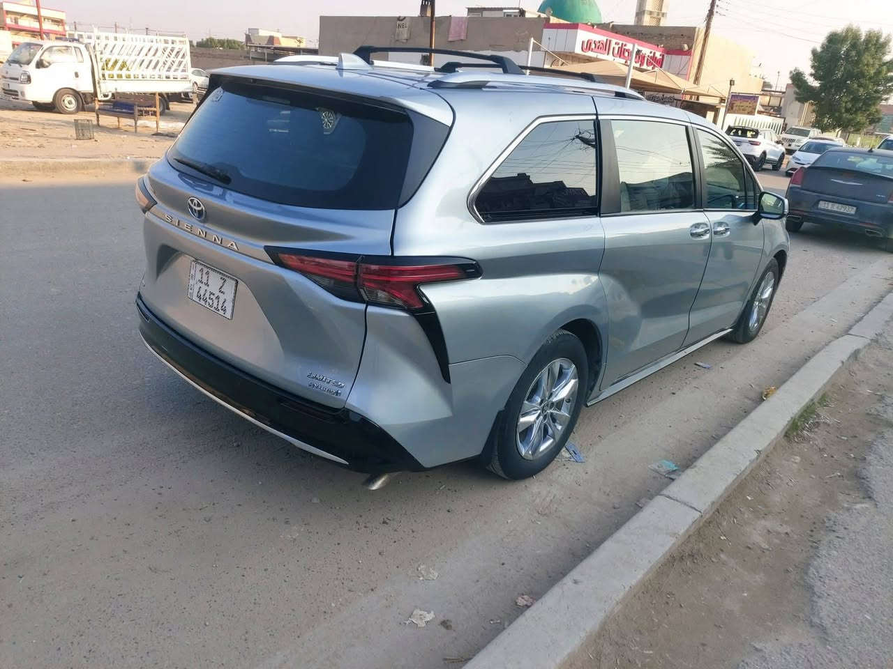 ملاحظة:للبيع فقط تويوتا سينا 2023 لميتد وارد أمريكي لون الداخل رصاصي بصمة فتحة سقف بيبان كهرباء حساسات امامي خلفي وجانبي وباقي الموصفات معروفة السعر 260$$$$قفل الملاحظة2:اجة بيه كلير 5 قطع من امريكا للأستفسار
***********
***********
