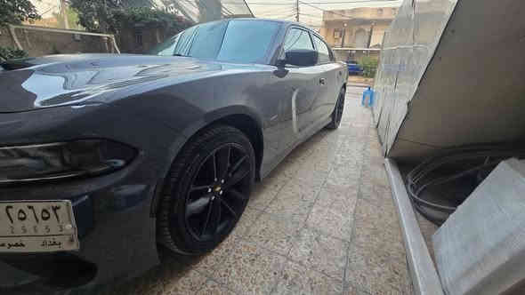 جارجر دايتونا 5700 RT موديل 2018 
 دايتونا
فول عدى الرادر الامامي
السياره باسمي  قم بغداد 
المواصفات:-
كشنات حضن كهرباء مختم دايتونا 
تدفئة تبريد كشنات
تدفئة ستيرن 
خزن ميموري 
كشنات خلفيه تدفئة
تبريد قطعتين
شفتات ستيرن
شاشة جبيرة 
كامرة دوارة 
حساس خلفي
سستم صوت الباين (ILPINA)
دبات سود بلادية
وباقي المواصفات المعروفة مال دايتونا
بية طخه بالكنر بالصندوك
عقل مفتوح َبرمجة يم ايكل
*********** 
235$
