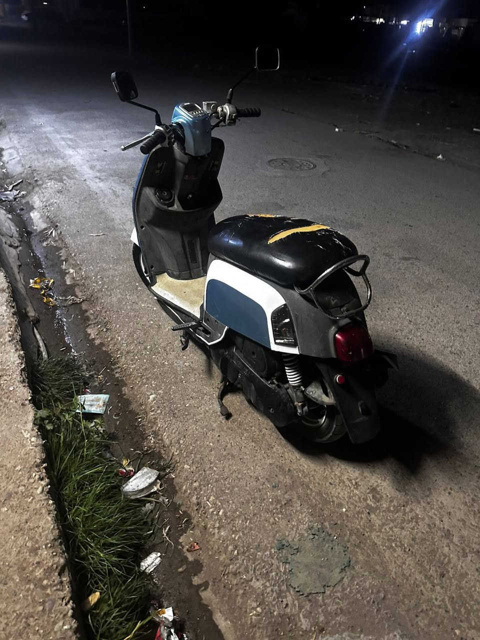 سلام عليكم  بوليس نوزل موديل 2008
بوليس نوزل موديل 2008 دراجه كفاله عامه شوفت عينك دراجه كامله مناقصه اي شي لايت زنون اشاير لد فقط السلف 55 كهربائيات كله شغاله سعر 650وبيه مجال حك جيه *********** واتساب مكاني ديالى الخالص هبهب
