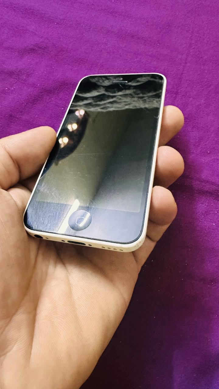 ايفون4اسعر٥٠٠.     ***********
