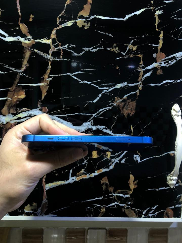 سلام عليكم
ايفون 13 عادي
الجهاز مكفول 
ما مفتوح 
بطارية 95
السعر 450
مكاني بغداد الغزالية 
للاستفسار
***********
