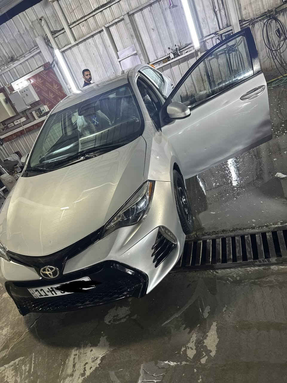 السلام عليكم كورلا 2019 LE
رقم بغداد بأسمي الحادث سونار موجود ويا الصور مكاني بغداد خير من الله السياره السعر125 وبيها مجال بسيط ***********
