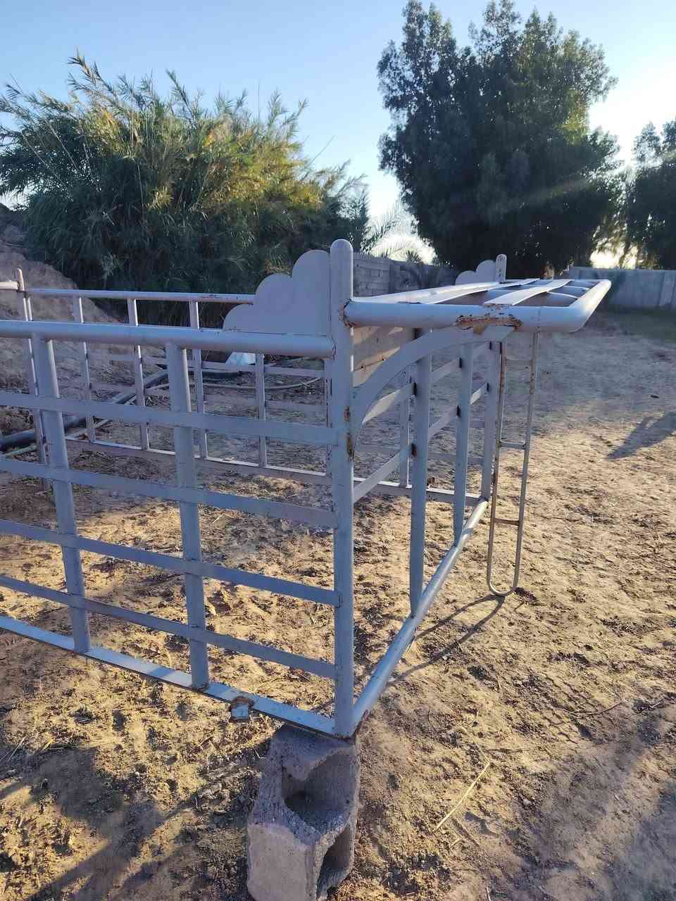 السلام عليكم محجر لبيع الاتصال على الرقم ***********
