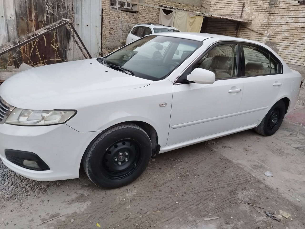 سلام عليكم اوبتيما خليجي  موديل2009
مكينة 2400 سيارة جاهزة خير من الله *********** واتساب
