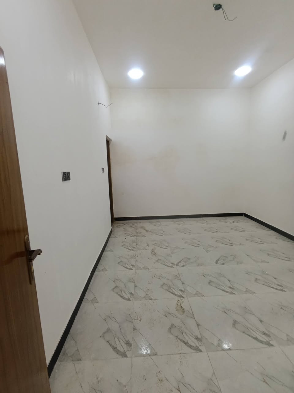 يعلن مكتب عقارات بلد
***********📞

♦️ دار للبيع في شط العرب باب الهوى 155 متر 
ـــ غرفتين ـــ وصالة ــ ومطبخ ـــ واستقبال ـــ وحمامات ـــ كراج
الســـعر  74 وبي مجال  قليل 
للإستفسار ***********
🔹️العنوان المكتب عقـــــــارات بلــــــــــــد باليوبه قرب مدرسه ام أيمن
♦️نستقبل كافة العروضات في شط العرب
العنوان المكتب عقارات بلد شارع اليوبة الصقر قرب مدرسه ام ايمن 
***********
