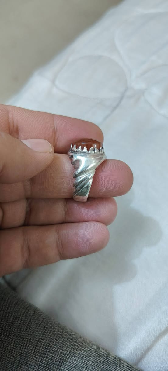 سلام عليكم.. ١٠ محابس للبيع شلع مابيع مفرد السعر ٣٥٠ الف. توصيل جميع محافظات العراق مجانا.

 *********** واتساب.
