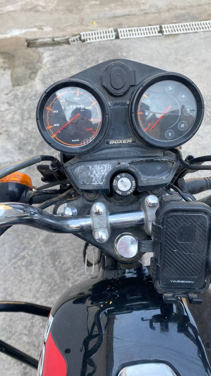 بوكسر 23 نازلة بل 25 ماشية 17 
مرقمه بغداد بأسمي 
2100
*********** واتس فقط
