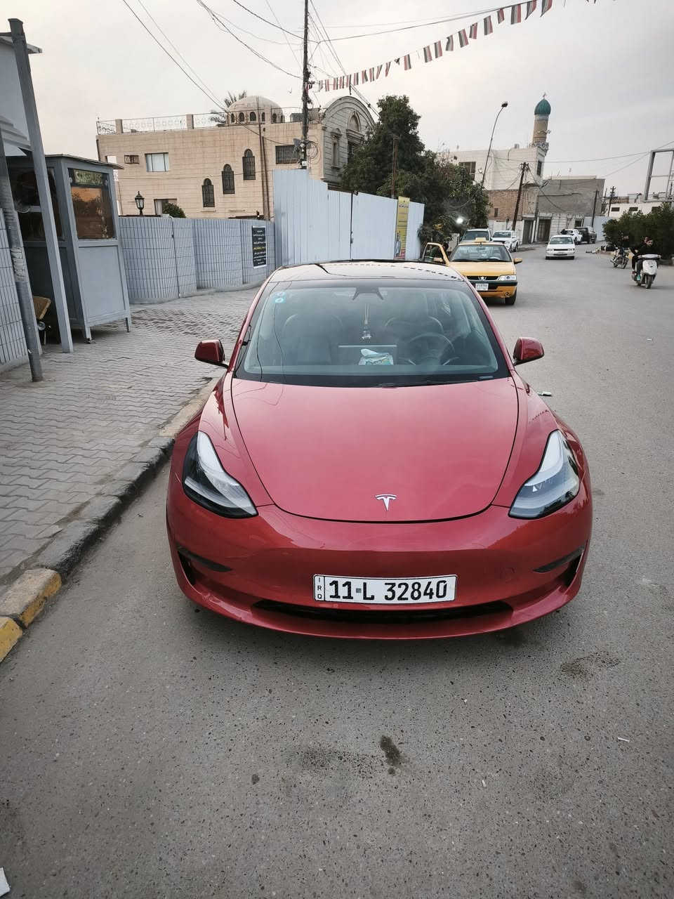 السلام عليكم👋
تيسلا موديل 3 (موديل 2022) وارد امريكي رقم بغداد تحويل مباشر بأسمي
تك ماطور  السياره اونلاين 
🛑حادث امريكه مرفق بالمنشور بدون ايرباك وبدون دواخل 
السعر  (💰$ 165💰) وبيهه مجال
المكان بغداد الصليخ 
📞📞***********
