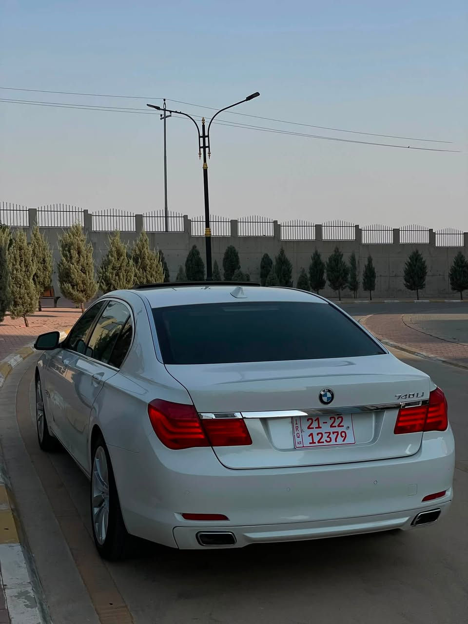 Bmw 2011 740Li N55  ساخ
کلین تایتل ٢ پەڵە بۆیاخی هەیە گێرومەکینە بەشەرت تەقەو رەقە بەشەرت سڵاید گەورە شاشە گەورە هاسەیە ٥ پەردە دەرگا سەحبە سنووق شەفتە ٩٠ گەڵاوو معامەلە مشتەری نیت سەرم مەیەشینە لەگەڵ رێزما…

سلێمانی:::***********
