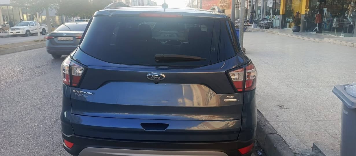 فورد سكيب موديل ٢٠١٨ SE ره قه م دهوك ئيك چه مه لوغ صبغ بى ئيرباك ١٠٠ كم يا چوى سعر ١٢٣ وه رقه ومجال
TEL:*********** دهوك, العراق
