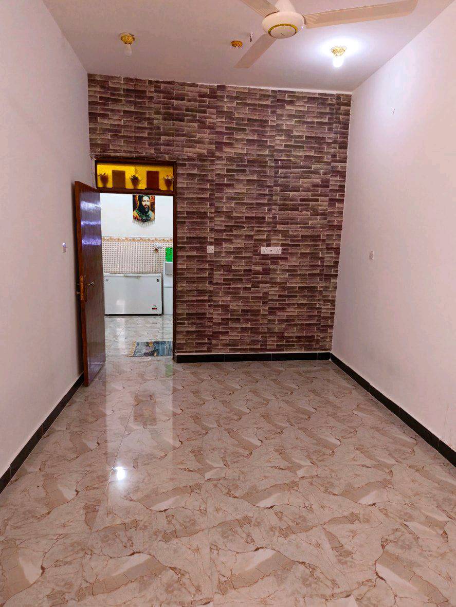 مشتمل 125 الكوت الجديدة، ،غرف2 وصالة واستقبال ومطبخ طابق واحد مشمول بالتطويب