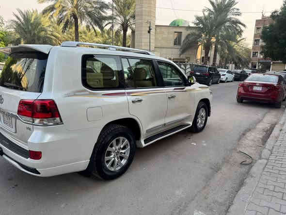 لاندكروز 2016شركات فطيم 8 سلندر فول مواصفات مكفوله السعر 490 الاعظمية ***********
