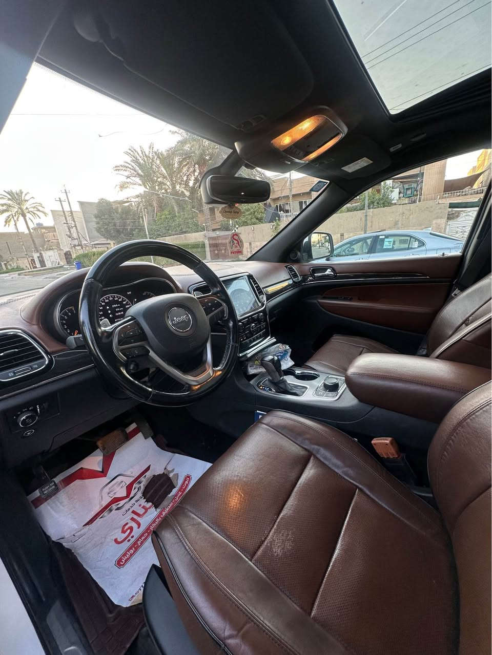 السلام عليكم اخوان 
جيب  2020 اوفر لاند خليجي 📍🛑
(رقم بغداد الجديد باسمي )
(مكفولة من الصبغ وتبديل )
حجم المحرك V6 3.6L
مااشيه 80 الف
مفتاح التشغيل بصمة 
تشغيل عن بعد 
بانوراما
فتح الصندوق كهرباء 
 دفع رباعي 4WD
اريل نفكيتر 
رادار 
مانع تصادم
 تحديد المسار
حساسات أمامية
حساسات خلفية 
لايت زينون + LED 
كشافات 
بك لايت LED 
ويل كب 20
4 دسك
حساسات ضغط الاطارات 
اشارة في المرايا الجانبية 
المرايا قابلة للطي كهرباء 
النقطة العمياء
شاشة Apple Car play 
كاميرا دوارة 
شفتات مقود 
مثبت السرعة Cruise 
المودات والاوامر الصوتية 
فحص نظام السيارة 
تتسع المقصورة ل 5 ركاب
المقاعد جلد 
المقاعد الامامية كهرباء 
تدفئة وتبريد المقاعد الأمامية  
ذاكرة وضعيات الجلوس للمقاعد الأمامية
تبريد شاشة مناخين منفصلين 
قطعتين تبريد 
نظام مانع الانزلاق   
وبعد بيها مواصفات  
السعر 305 وبيها مجال 
العنوان/  بغداد الـبياع 
الاتصال *********** بغداد, العراق
