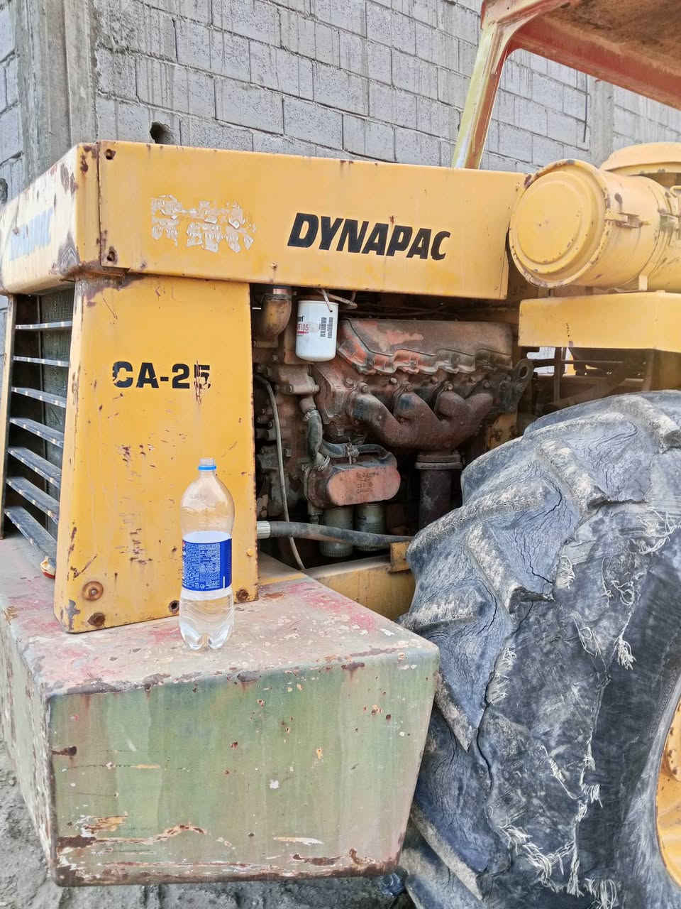 حادله دينباك ضلفيه اصل درام بدون رقم محرك بلادي جاهزه للشغل المكان الفلوجه الكرمه ***********
