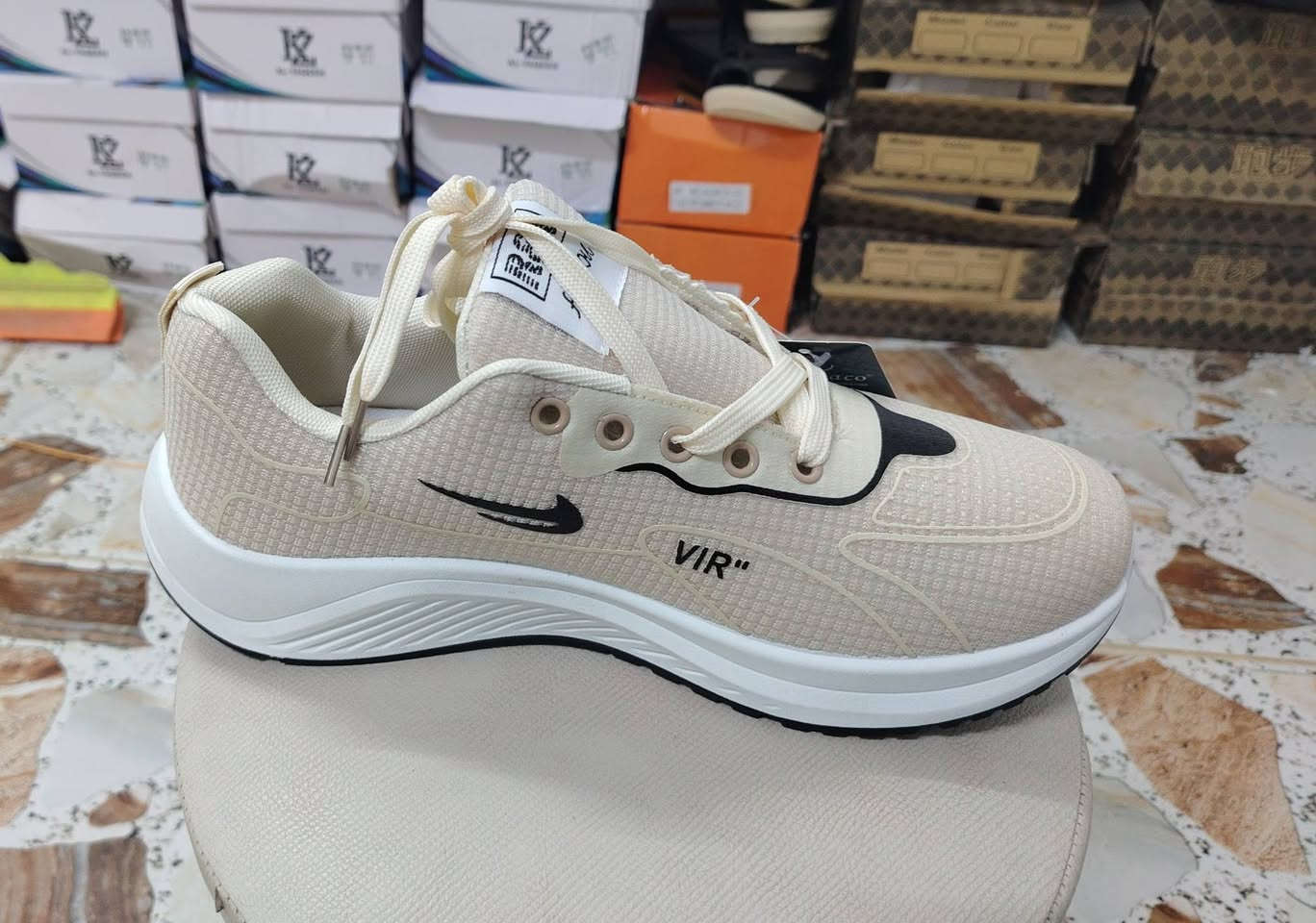 عرض خاص .. حذاء خفيف / نوعية ممتازة
( 11 الف ) فقط .. توصيل داخل الموصل ( 2000)


**إذا كنت صاحب هذا الإعلان وتريد حذفه لأي سبب، رجاءا أرسل رسالة إلى الدعم الفني**