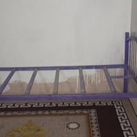 جربايه • سرير حديد • تفصيل