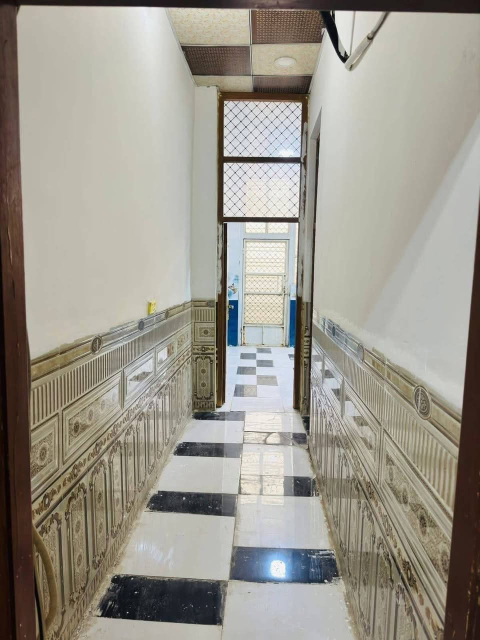 #دار_للايجار_زراعي_في_حي_الجامعه_نهاية_شارع 20 على الشارع 20 نفسه 
ايجاره 350 
تفاصيل الدار
#غرفتين_نوم_صاله_مطبخ_صحيات داخلي وخارجية
للاتصال والاستفسار اكثر
***********
