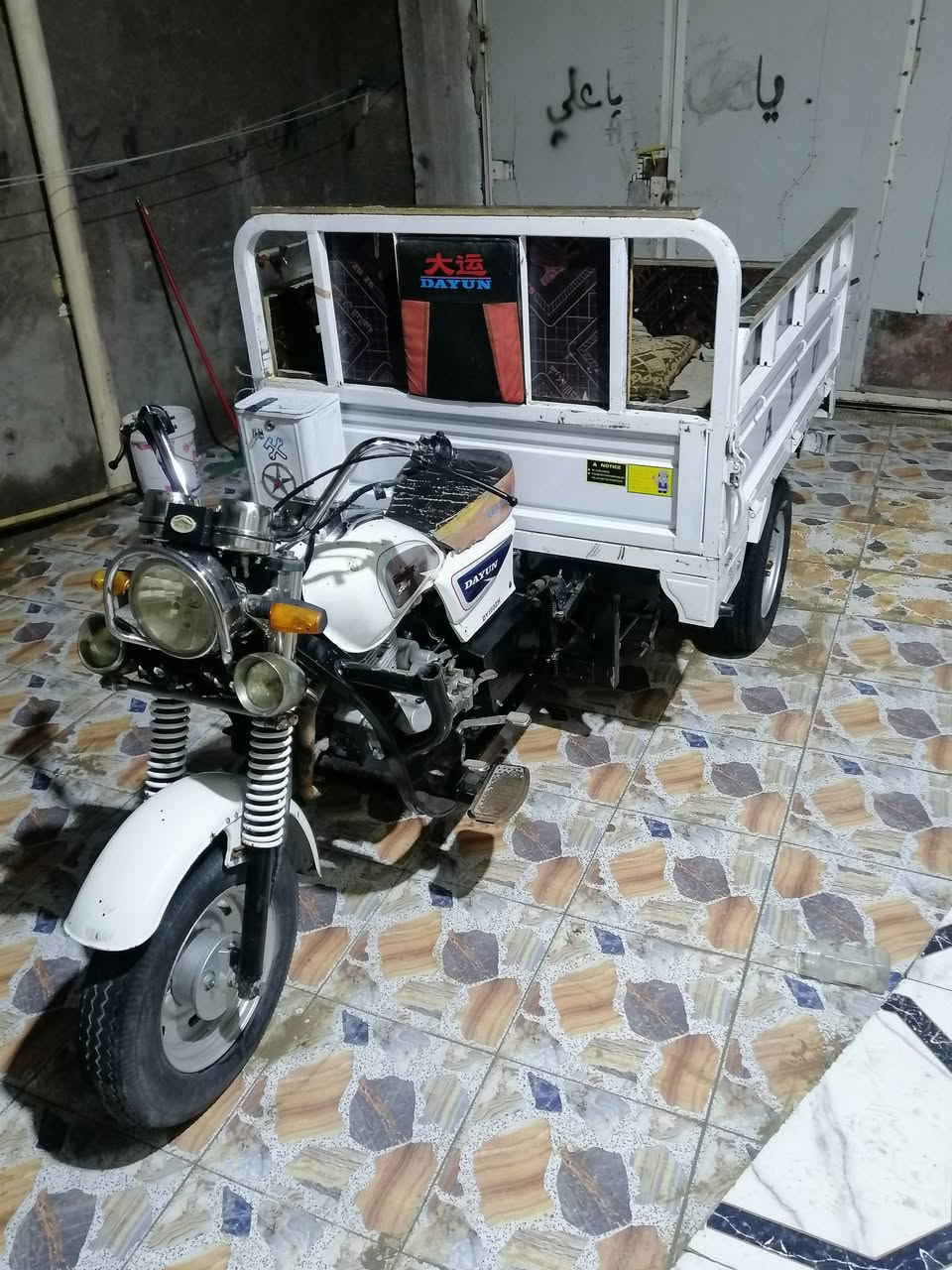 السلام عليكم ستوته 23 طالعه ب24 أوراق اصولي ومكفوله محرك مامفتوح سعرها 2300 وبيها مجال حك الجيه مكان كرمه بني سعيد ***********
