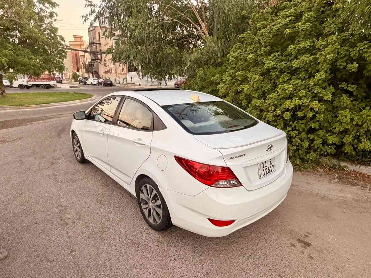 السلام عليكم للبيع فقط ***********  السعر 88نهايته هواندي اكسنت موديل 2015محرك 1600 دوش قطرتين وارد خليجي بيه بعض المكانات صبغ
بدون اضرار داخليه 
مواصفات فتحه شاشه كامره داخل بيجي 5 ويل كب كروم اشاير بلمري تخم تاير وباتري جديد السياره جاهزه محرك وكير وحداديه وتبريد بحاله ممتازه جدا السياره ماشيه 125 رقم بغداد تحويل مباشر سنويه لغايه 2028 السياره موجوده في كربلاء
السلام عليكم للبيع فقط ***********  السعر 88نهايته هواندي اكسنت موديل 2015محرك 1600 دوش قطرتين وارد خليجي بيه بعض المكانات صبغ
