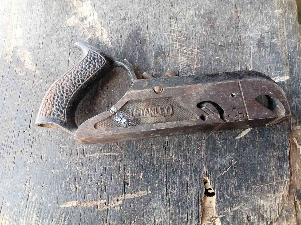 رندات نجاريه للبيع موضحه بالصور السعر الكلي 140 الف والسعر  لكل رنده مكتوب باول تعليق مكان الرندات بالموصل


**إذا كنت صاحب هذا الإعلان وتريد حذفه لأي سبب، رجاءا أرسل رسالة إلى الدعم الفني**