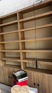 غراض محل كوزمتك للبيع للتواصل على الرقم ‎0770 705 9212