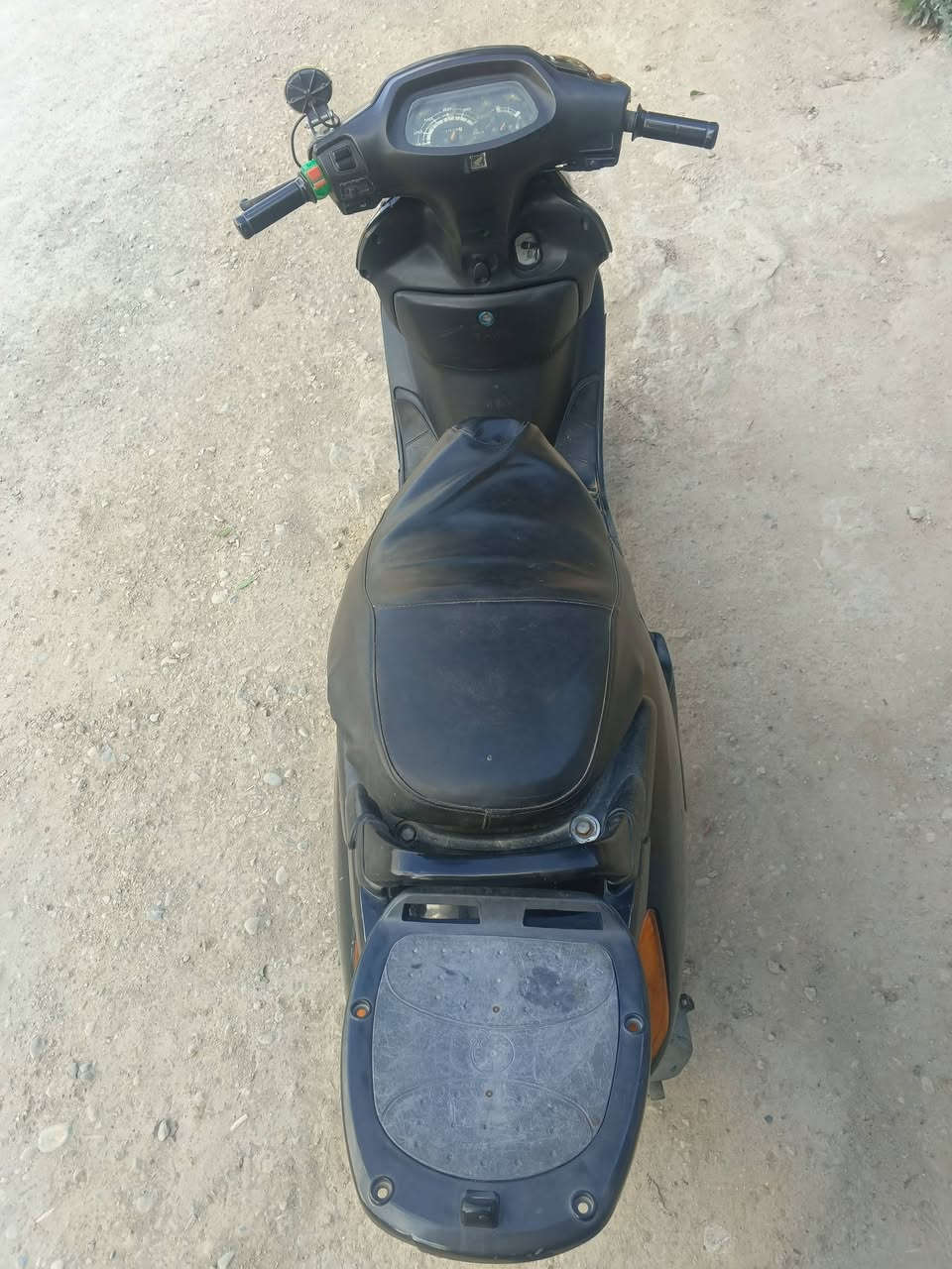 السلام عليكم دراجه سبيسي ياباني للبيع نضيفه كفرات اصليه نضافه٨٠٪دراجه مفتوحه رايمر مكينه ناعمه كلش السعر ٦٠٠وبيه مجال قليل ‏‪***********‬‏
