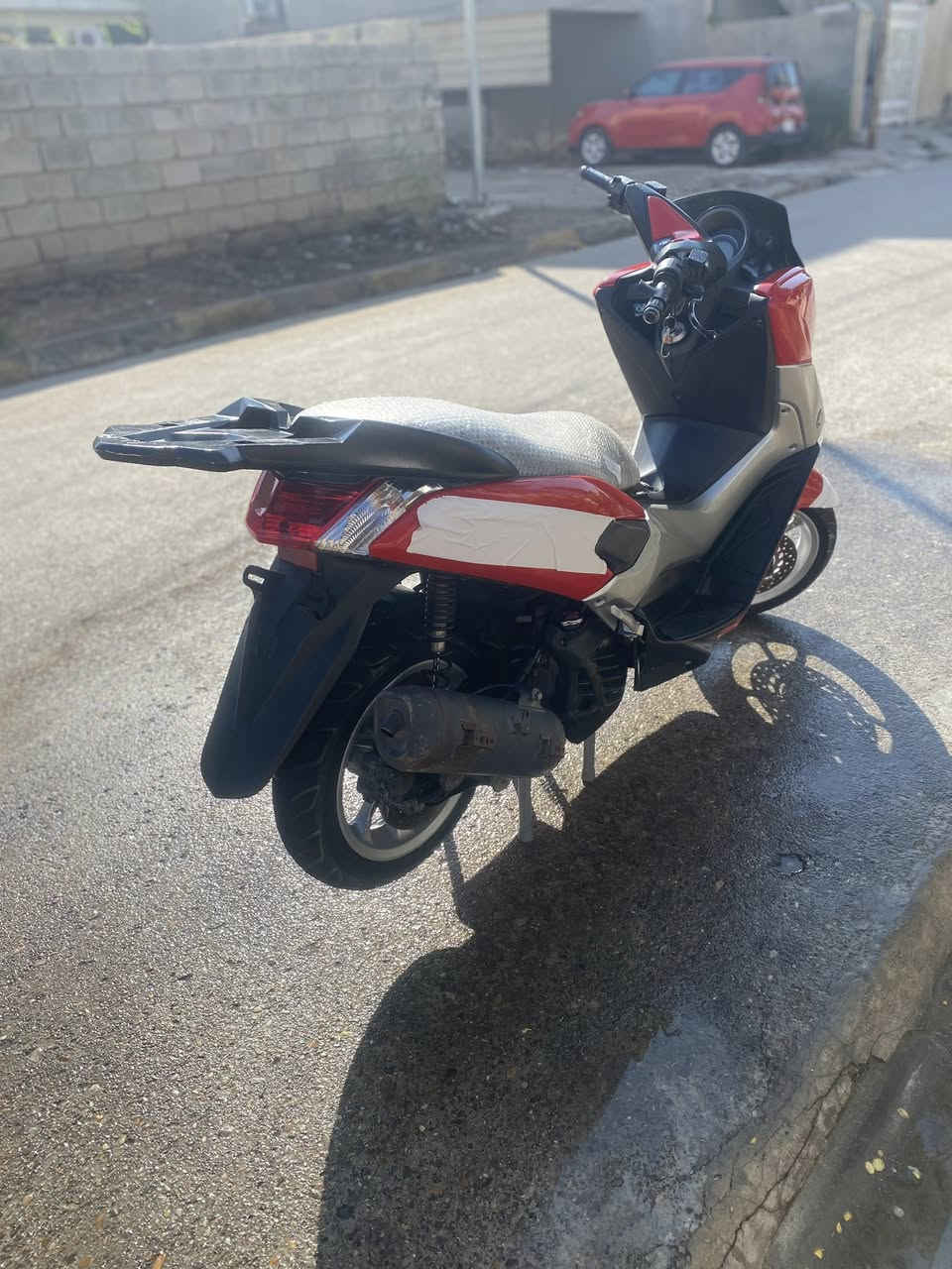 السلام عليكم دراجة Nmax كايمة المكينة خبطت مي ودهن وعداها ماكو كل نقص بيها يحتاجلها تجفين فقط العنوان ديالى بعقوبة السعر مليون و٢٠٠
***********
