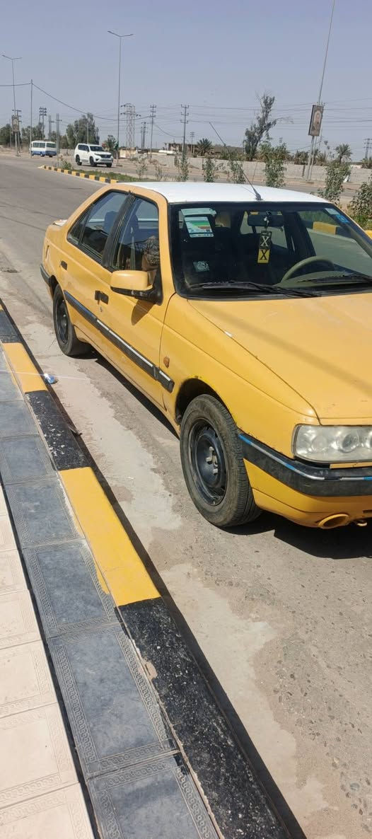 بيجو اكد موديل 16 باسمي مكينه وكير مكفولات تخم تاير باتري جديد بيهه ضربه بلجاملغ جهه السايق سعرهه 30 مكاني نجف ***********

