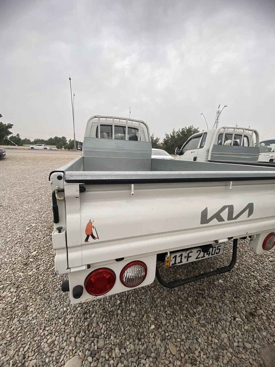 السلام عليكم
كيا ٢٠٢٤ للبيع رقم بغداد دولي 
السيارة حلوة وجديدة 
محرك كير تبريد كفالة عامة 
مكفولا كفالة عامة
العنوان ديالى جديدة الشط 
للستفسار ***********
