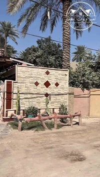 شارع ١٠٠ • ٥٠٠م • طابقين