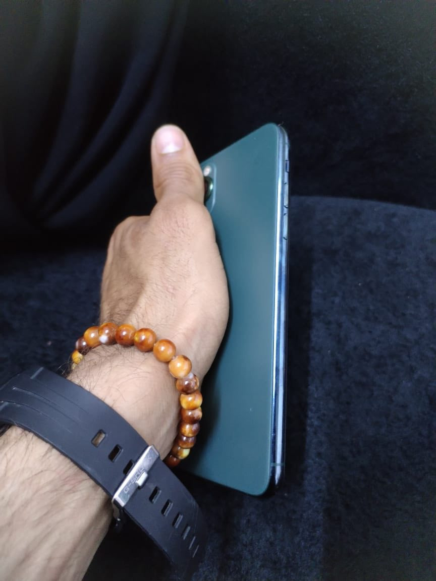 س ع ١١ بر ماكس لون زيتوني ذاكره ٢٥٦ بطاريه مرفوعه ١٠٠. شحنه عالمي  شاشه ٣ خيارات اصليه 
بس بصمه الوجه واكفه للبيع  
350 بي مجال  

هـ ***********
