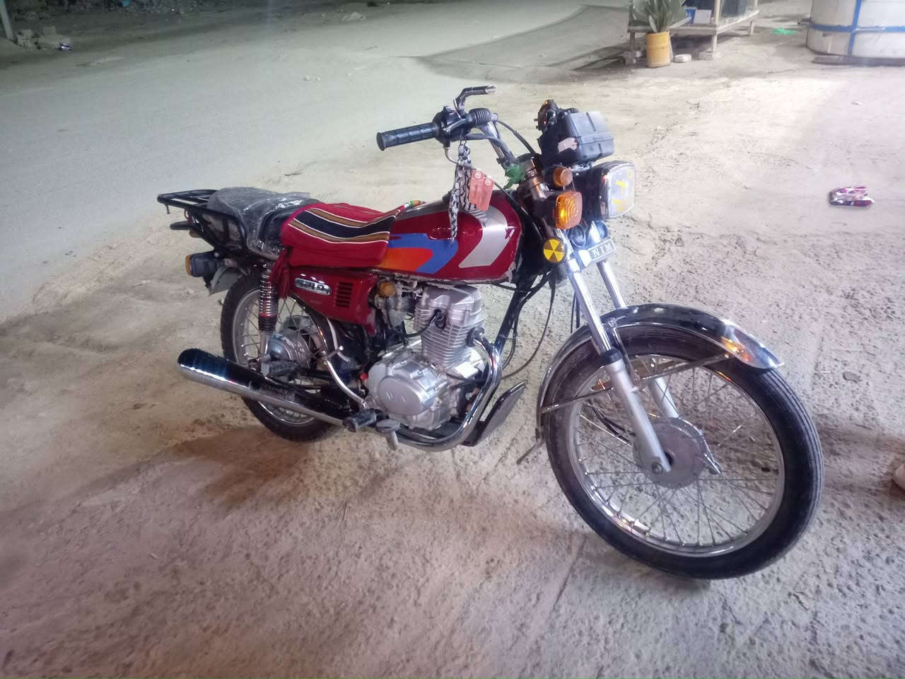 السلام عليكم دراجه للبيع وراق  مكفوله  دراجه ما عايزه برغي مديل 2018 تعمير 2024   *********** رقمي بي واتساب لسعر مليون بيه مجال قليل
