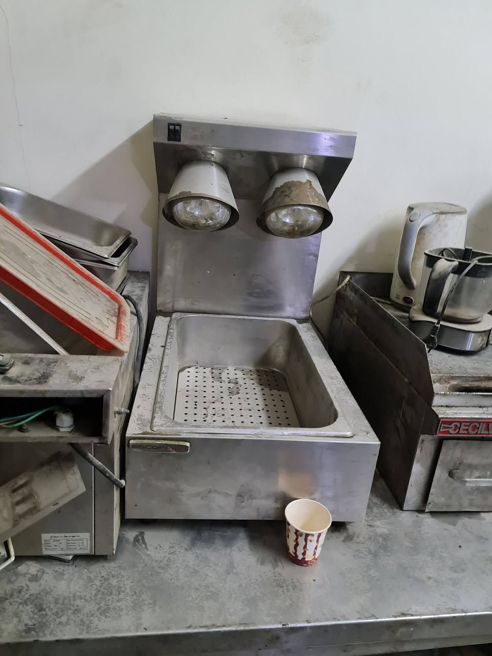 اغراض مطعم للبيع الحاله جيده استخدام مده قصيره للاستفسار عن السعر التواصل على الخاص


**إذا كنت صاحب هذا الإعلان وتريد حذفه لأي سبب، رجاءا أرسل رسالة إلى الدعم الفني**