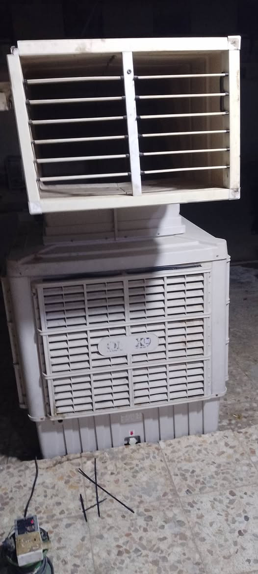 مبرده كبيره مال حسينيات محوره فان ماطورعاطل وحالين شغاله شرط لفحص اذا تريدتلغي لفان عادي واذا تخليه هيج بعد أفضل سعر 400وبيه مجال بارده ثلج امغربه ***********
