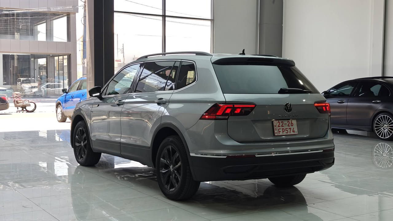 Tiguan SE 4Montion 2024
كلين تايتل كفالة عامه حتى دعاميات بشرط 
بصمه 
شاشه الكترونيه جبيره 
صندوق كهربائي 
دفع رباعي 
رادارات 
محرك 2.0 توربو 
ماشيه 26 الف م 
السعر205 وبي مجال بسيط 
تترقم شمالي فقط 
للاستفسار 
***********
***********
