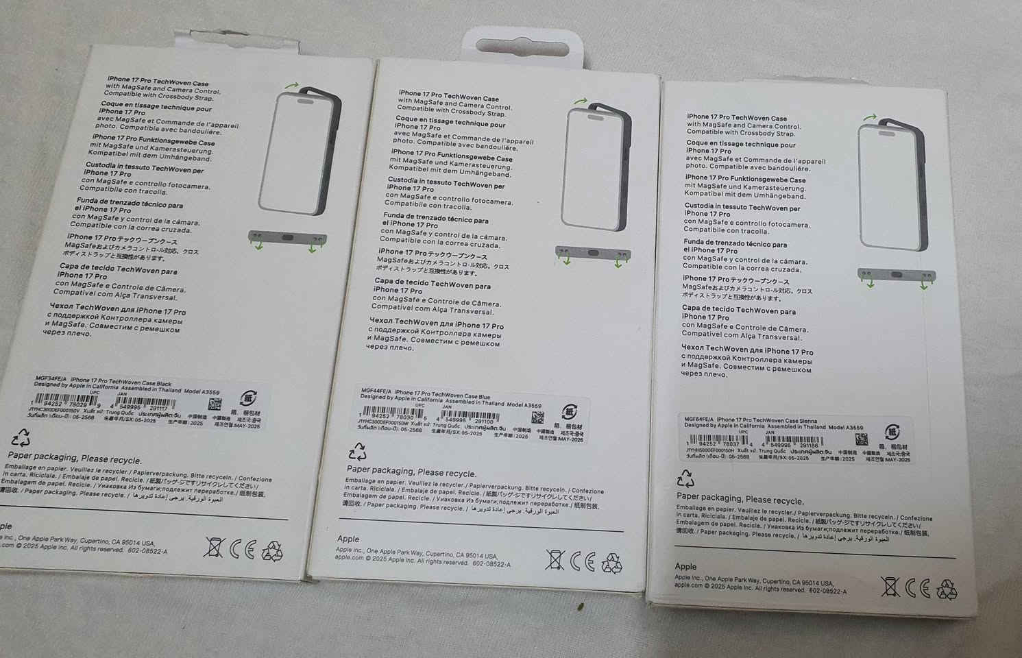 كفر ايفون 17 برو  tech woven من ابل  اصلي
جديد غير مستعمل متوفر بثلاث الوان 
السعر ٤٠ للكفر الواحد 
مكاني كربلاء متوفر توصيل لجميع المحافظات 
***********
