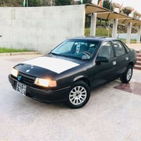 أوبل فيكترا • ١٩٩٢ • رانية
