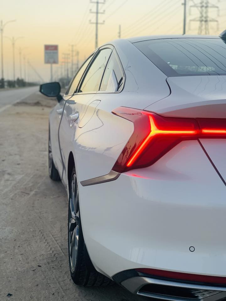 🚗 للبيع: Kia K8 موديل 2023 – فئة VIP فل كامل – وارد خليجي من نيم الشمالية

سيارة لون ابيض تجمع بين الفخامة والأداء الرياضي بمحرك 6 سلندر سعة 3.5  مع ناقل حركة 8 سرعات ماوس، انسيابية عالية وثبات ممتاز.

🔹 ابواب بصمة + تشغيل وإطفاء عن بعد
🔹 مقاعد جلد كهرباء (تدفئة + تبريد)
🔹 تبريد خلفي + ستائر خلفية كهربائية
🔹 تحكم لمس أمامي وتحكم مستقل خلفي
🔹 تكييف مناخي منفصل
🔹 شاشة كبيرة تدعم Apple CarPlay و Android Auto
🔹 جنطة كهربائية فتح وغلق عن بعد
🔹 مواصفات إضافية عديدة

📊 الممشى: 87,000 كم
🛡 مكفولة كفالة عامة (ضربة، صبغ)
🚦هزة جديدة 2026
📄 سنوية جديدة
👤 السيارة باسم المالك مباشرة

📍 الموقع: بغداد – السيدية
📞 *********** (متوفر واتساب)
