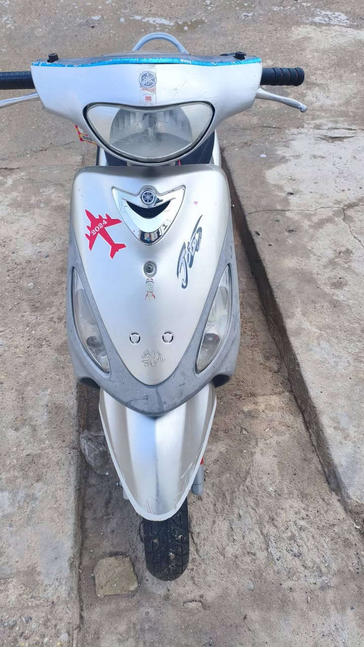 سلام عليكم  ماكس منغولي دراجه كله بلاد بوشه49 دراجه نكره سلف ما بيه اي نقص شغل وتمشي مال محتاز الدراجه معنه الكلمه نضيفه السعر خاص


**إذا كنت صاحب هذا الإعلان وتريد حذفه لأي سبب، رجاءا أرسل رسالة إلى الدعم الفني**