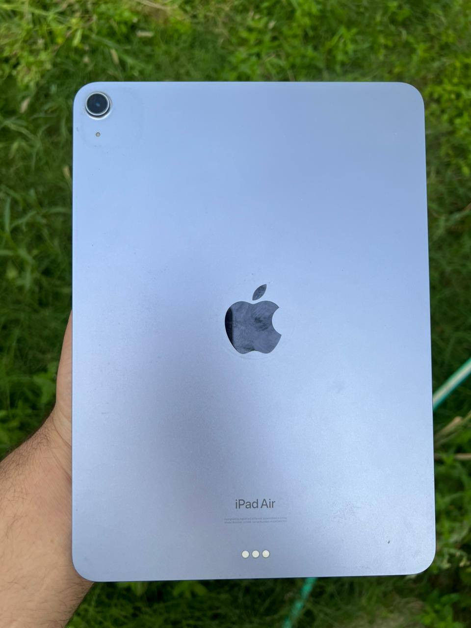 للبيع: iPad Air 5 (معالج M1)
المساحة: 64 جيجابايت

​الحالة: الجهاز بحالة جيدة جداً ونظيف.

​المميزات: أداء قوي وسريع بفضل معالج الـ M1.

​للاستفسار ومعرفة السعر: يُرجى التواصل حصراً عبر الواتساب على الرقم التالي:

***********
