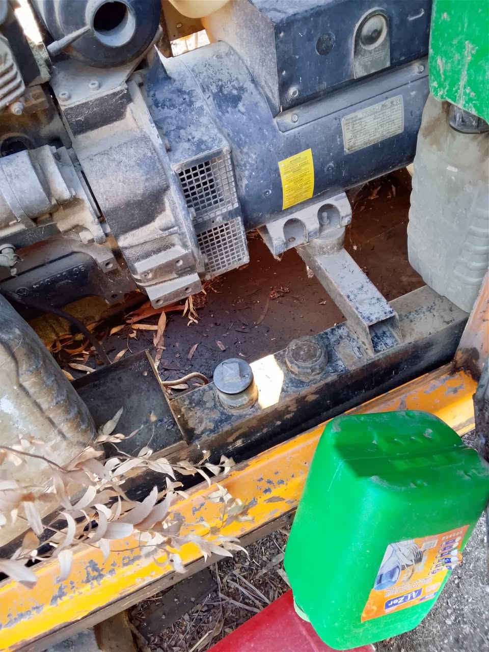 السلام عليكم مولد بيركنز 20كيفي أربع سلندر مكينه كايمه سعر مليون ونص ***********
