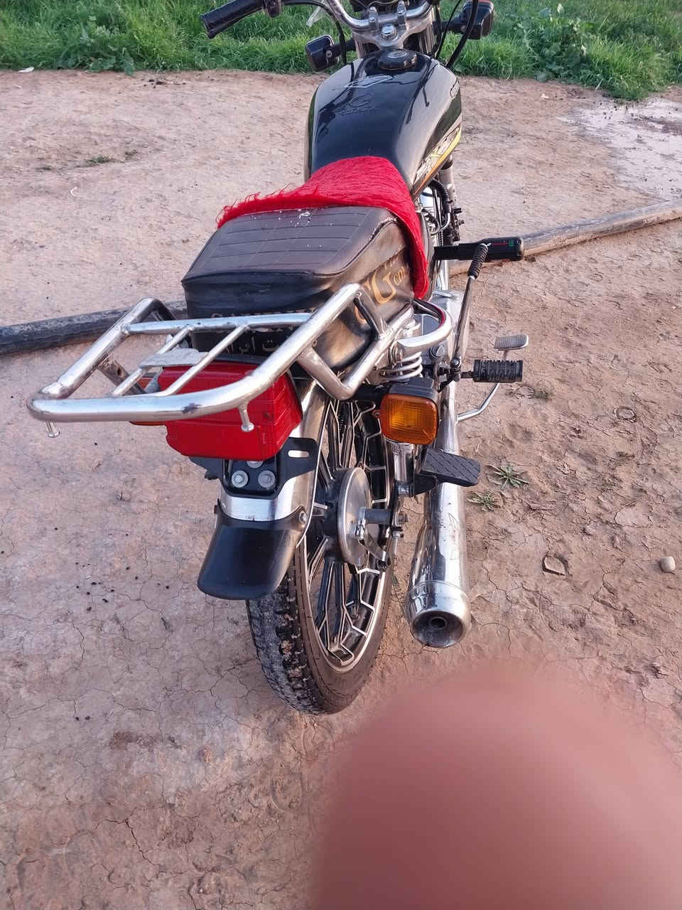 سلام عليكم  سيفان ٢٣بلادي السعر ٣٧٥هاتف ***********
