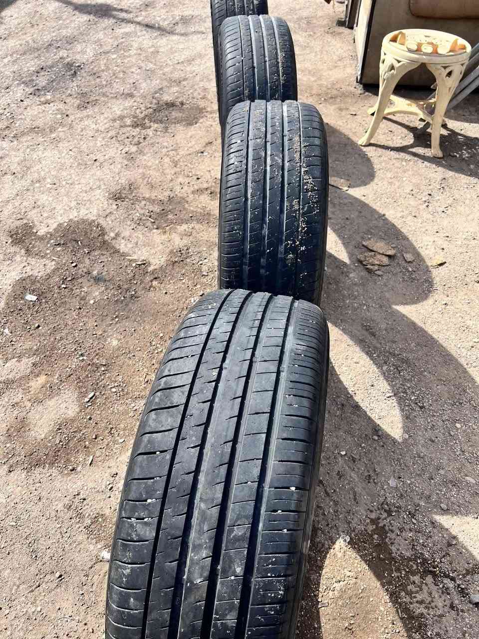 تخم تاير للبيع توسان (24)البلادي مال الشركه الحجم(235)(55(R18( العنوان المدائن الورديه(السعر115(وبيهن مجال)


**إذا كنت صاحب هذا الإعلان وتريد حذفه لأي سبب، رجاءا أرسل رسالة إلى الدعم الفني**