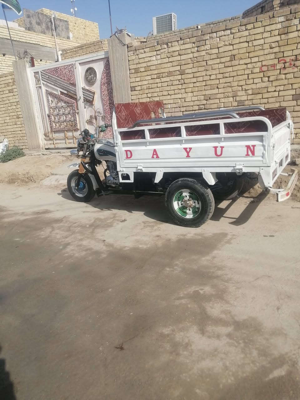 سلام عليكم ستوته مديل 12. رقم و سنويه محرك كارتون شرد كفاله عامه تعمير 26 لمكان شطره لسعر مليونين وبيها مجال لتصال عل رقم ***********
