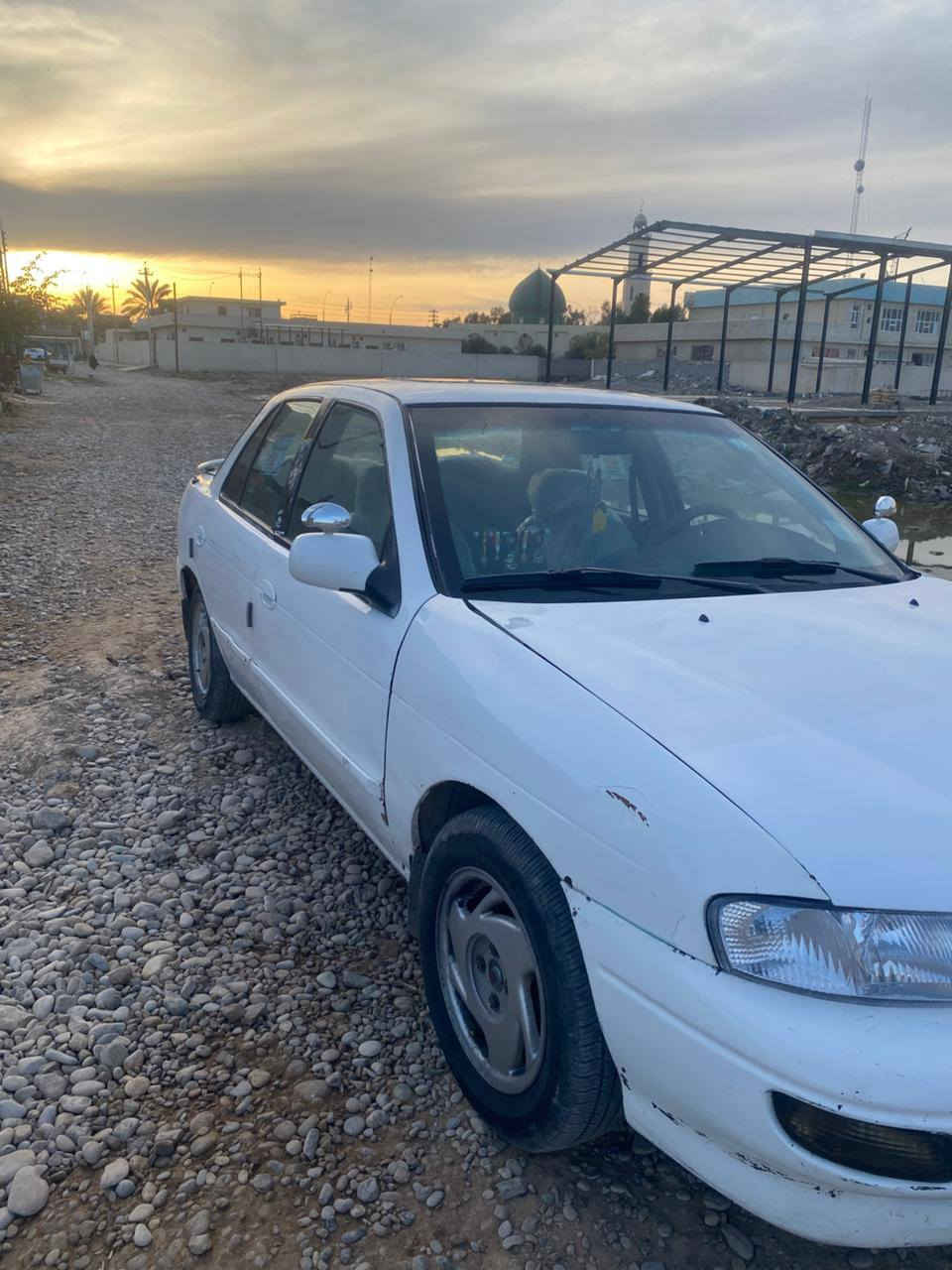 سلام عليكم سيفيأ 1996مكيه وكير خير من الله سياره بسمي كهربائيات كله شغال تبرد شغال تخم تاير صدر امامي وخلفي  كله جديد كفاله سياره مال جناي مصبوغه جماليه بدون ضربه رقم بغداد انكليزي مكان ديالئ بعقوبه للاتصال *********** سعر 32 بيها مجال
