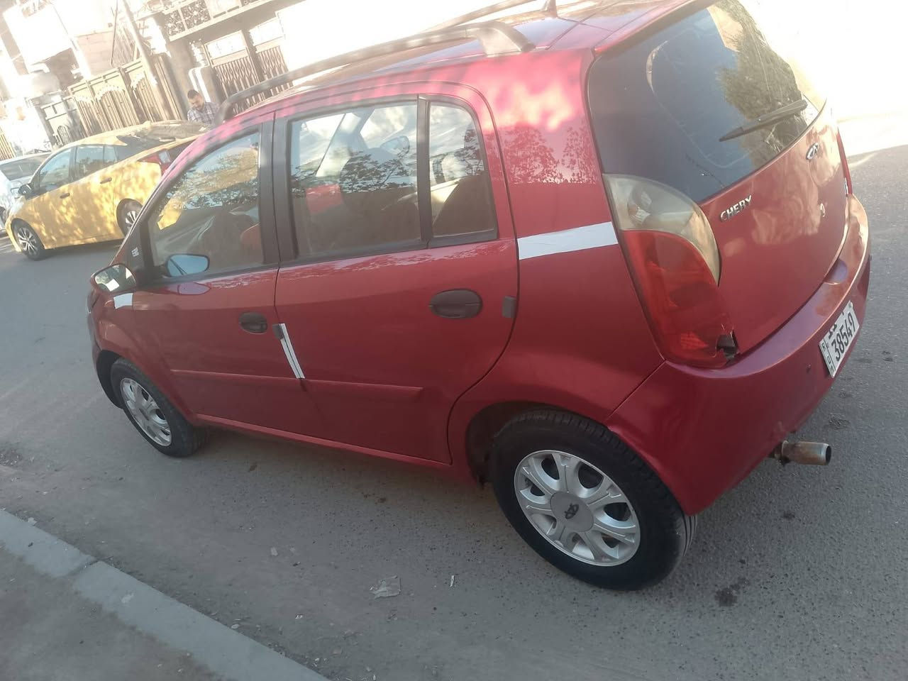 سلام عليكم شيري A1للبيع فقط موديل 2010 رقم انكليزي بدون ضربه مكينه كير صدر جديد تبريد ثلج تخم تاير جديد كهربائيات كلها شغاله شاشه اندرويد سياره جاهزا وحلا من الصور السعر 36وبيها مجال ***********
