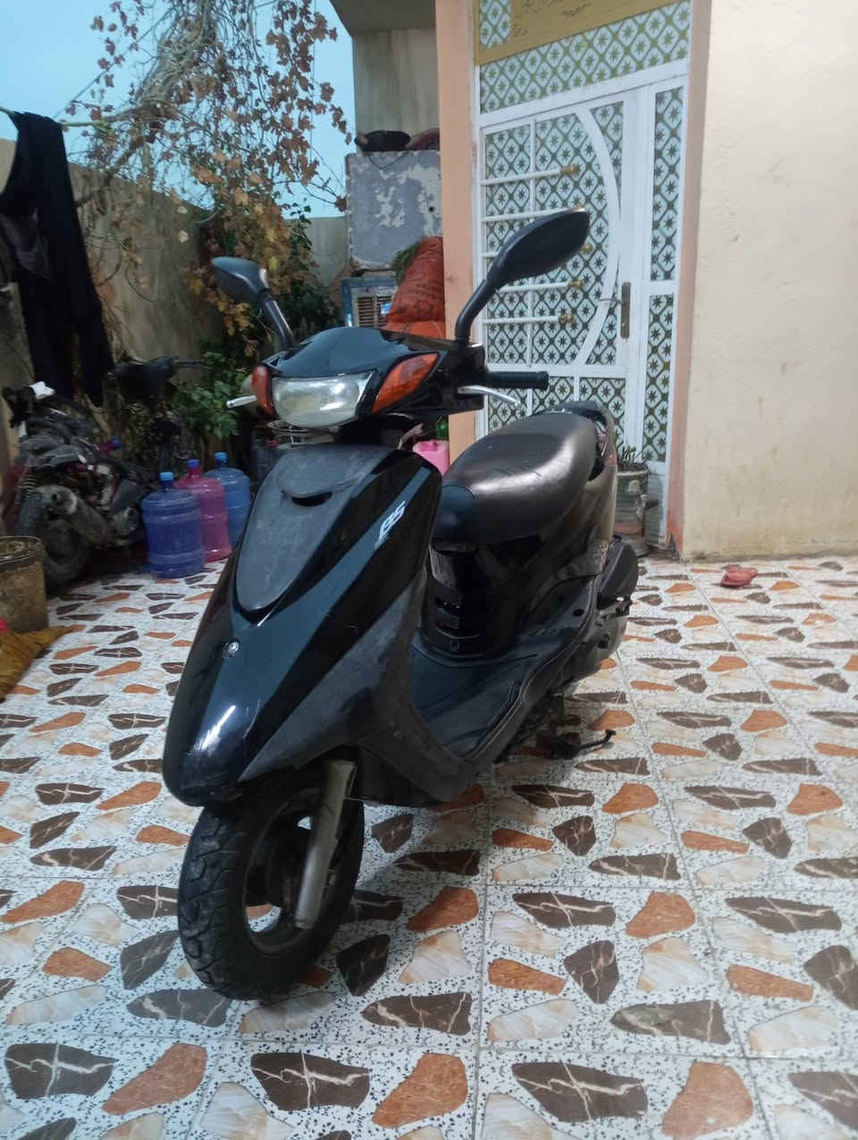 السلام عليكم للبيع دراجه بريز اكزز لايت عالي دراجه مكفوله مكينه كلجات كفر ختم واحد خارج وداخل دراجه مكفوله كفاله عامه من ناحيه كلشي ما ناقصهه برغي  ما مفتوح بيهه السعر اتصل عنوان ديالى /***********
