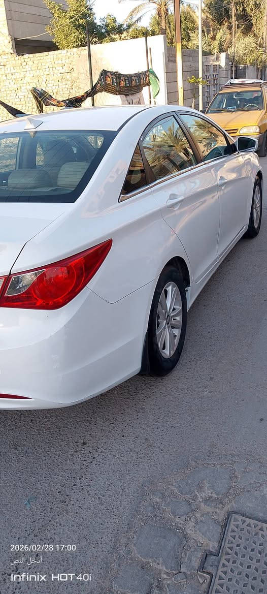 سلام عليكم
سوناتا موديل 2013 امريكي 
بيهة صبغ بابين فقط بدون اي دواخل بشرط بدون تبديل 
بدون فتح  سيارة كلهة ليبل واحد سونر بل منشور
مكينة بلادية ما مفتوحة كير بلادي 
تبريد حدادية جديدة سيارة جاهزة للخير 
رقم ديالى دولي  مكان سيارة بغداد 
عارضه 100 وبيهة مجال  
***********
