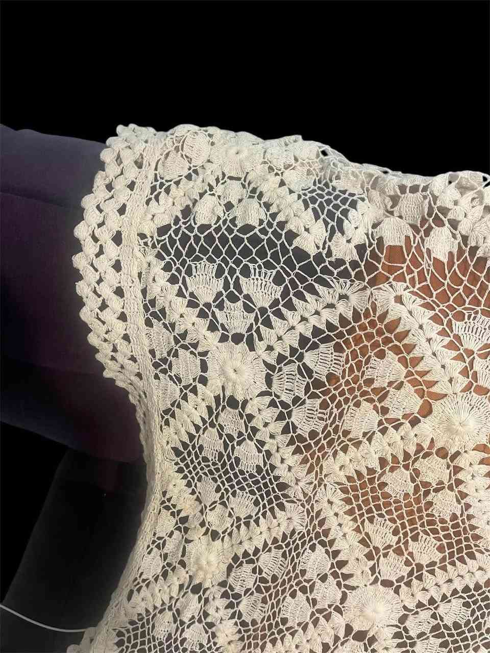 وارد فرنسا 
مفرش سفرة أو سرير كوريشية
قطن لونه بيچ  325 * 250 سم 
السعر 3k
أنتيكات ابو أسكندر الخصوص, القليوبية


**إذا كنت صاحب هذا الإعلان وتريد حذفه لأي سبب، رجاءا أرسل رسالة إلى الدعم الفني**