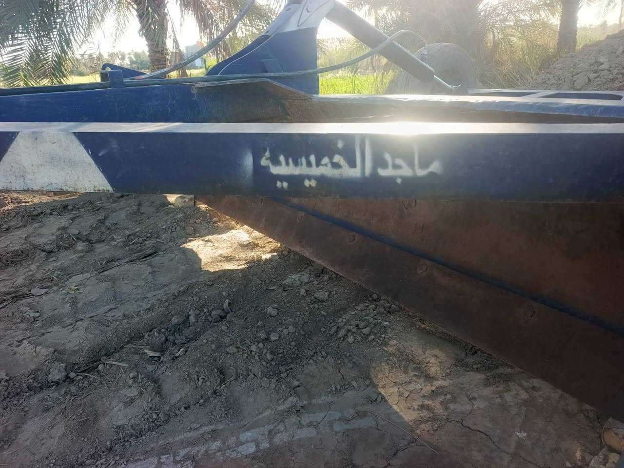 سلام عليكم اخوان
معدلات تسكام الخميسيه العرض 3 متر. الحديد 19ملم 
المكان النجف الاشرف ناحية الحيره 
السعر مليون و550 وبيه مجال 
للاستفسار الاتصال على 
***********
